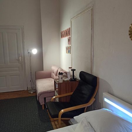 Private Room In A Shared Apartment, Free Parking Fulda Exterior foto